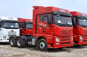 Xe đầu kéo Faw JH6 445hp